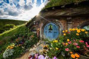 hobbiton movie set New Zealand Lord of the Rings